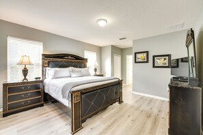 Villa (6 Bedrooms) | Interior - ~ 6 Mi to Disney: Kissimmee Vacation Villa w/ Pool (Kissimmee)