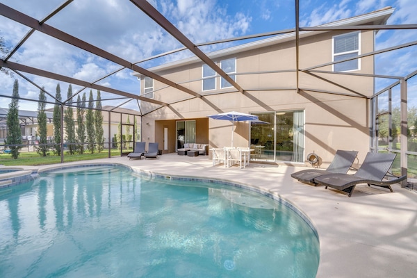 Villa (6 Bedrooms) | Interior