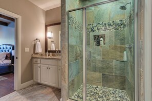 Interior - Pottsboro Group Getaway: Close to Lake Texoma! (Pottsboro)