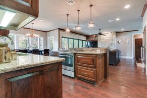 House (4 Bedrooms) | Interior - Pottsboro Group Getaway: Close to Lake Texoma! (Pottsboro)