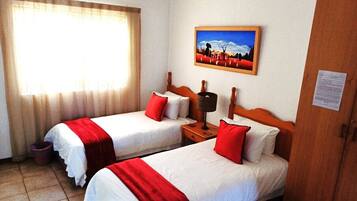 1 bedroom, individually decorated, individually furnished