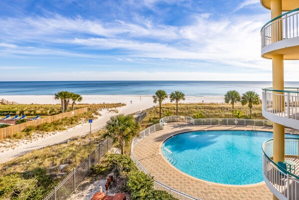 Pool - Coastal Elegance: Step Into Paradise at Beach Colony's Beachfront Condo! (Pensacola)