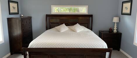 1 bedroom, iron/ironing board, travel cot, free WiFi