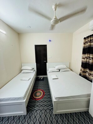Familien-Dreibettzimmer, 1 Schlafzimmer, Nichtraucher, Stadtblick