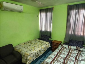 2 bedrooms, iron/ironing board, WiFi, bed sheets - La Casa Árabe (Mérida)