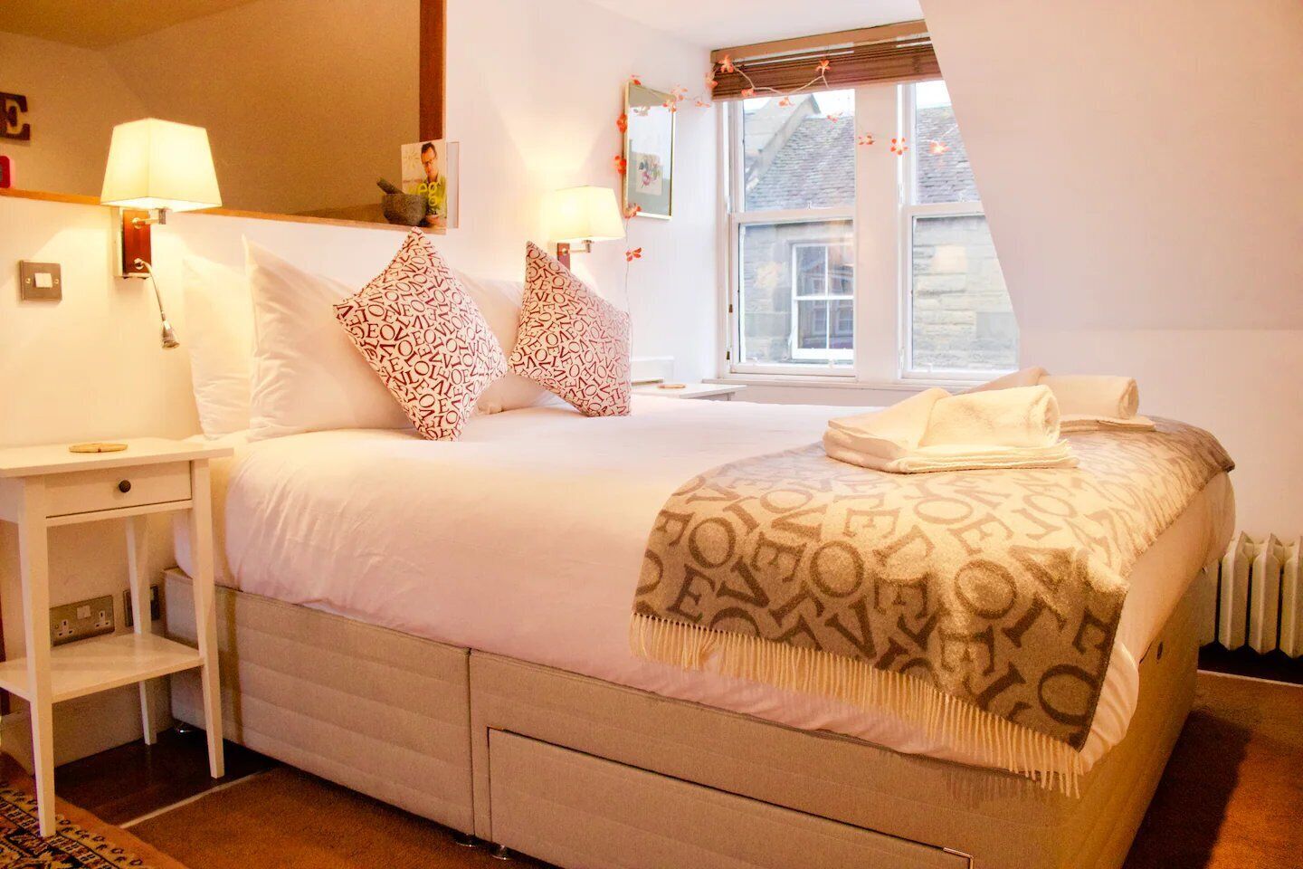 Iron/ironing board, free WiFi, bed sheets