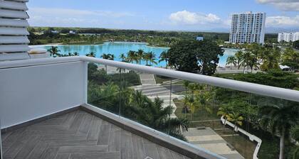 Newly remodeled Town Center condo Resort.Saltwater pool and water slideLUXURY626