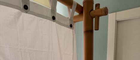 Literie hypoallergénique, couette en duvet d'oie, minibar