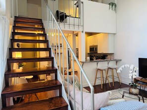 スマートテレビ、書庫、プリンター