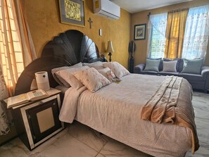 1 bedroom, desk, iron/ironing board, free WiFi