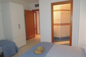 Apartment, 2 Bedrooms, Balcony