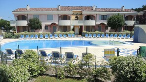 Apartment, 2 Schlafzimmer, Balkon | Pool | Außenpool