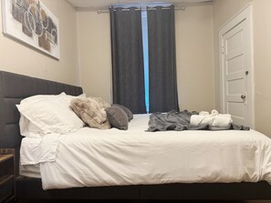 1 bedroom, desk, iron/ironing board, free WiFi