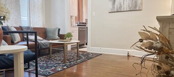 The Harrison F / Steps from Riverfront EVV 1BR/1BA Downtown Apartment