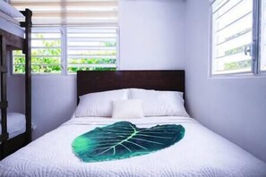 2 bedrooms, iron/ironing board, WiFi, bed sheets