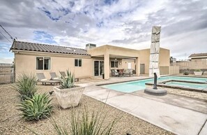 Piscine extérieure, piscine chauffée