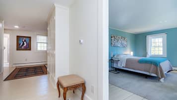 6 bedrooms, iron/ironing board, travel crib, free WiFi