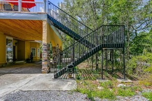 Property grounds - Navarre Family vacation retreat. Winter discounts! Apartment 1 (Shimla)