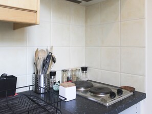 Kühlschrank, Mikrowelle, Geschirrspüler