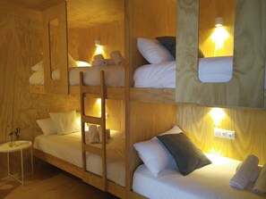 Shared Dormitory | Free WiFi - Area Surf House (Muros)