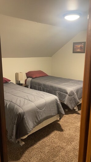 4 bedrooms, WiFi, bed sheets