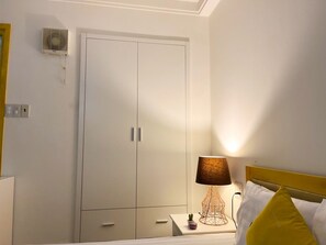 1 Schlafzimmer, Bügeleisen/Bügelbrett, WLAN