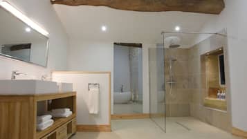 Serenity King Double | Bathroom | Designer toiletries, hair dryer, heated floors, towels