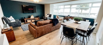 Luxury waterfront property with stunning views