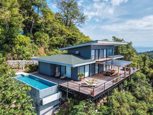 Villa with Stunning Isla Tortuga Ocean View, Near Curu Park & Ferry in Blue Zone