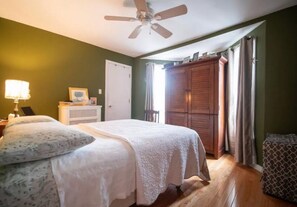 Room - 1.5 Blocks to Beach Rinse Repeat! Pet Friendly & Clean! (Ventnor City)