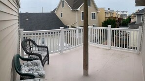 Terrace/patio - 1.5 Blocks to Beach Rinse Repeat! Pet Friendly & Clean! (Ventnor City)