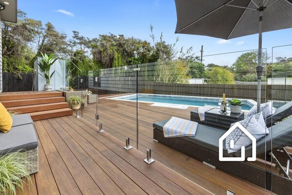 A heated pool - The Pelican - Stylish Poolside Oasis (Blairgowrie)