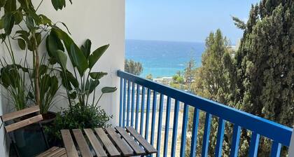 White Arches Sea View Apt No.2 by TrulyCyprus