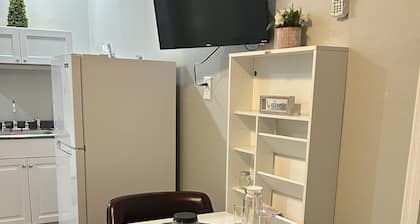 Private Cozy Barn Studio