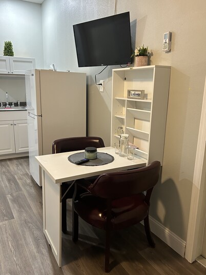 Private Cozy Barn Studio