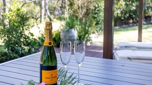 Food and drink - Studio By The Bay - By Latitude South Coast (Vincentia)