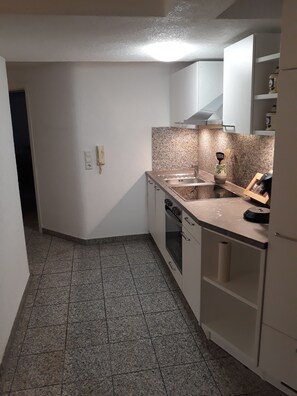 Fridge, microwave, oven, stovetop - Feriendomizil Sonnenschein (Rust)