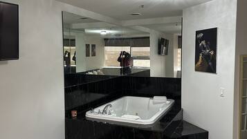 Appart'hÎtel Luxe | 2 chambres, décoration personnalisée, ameublement personnalisé, bureau