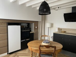 Interior - Logement Neuf Tout Confort, Située à 8 Minutes de L'a29 et de la Gare D'yvetot (Yvecrique)