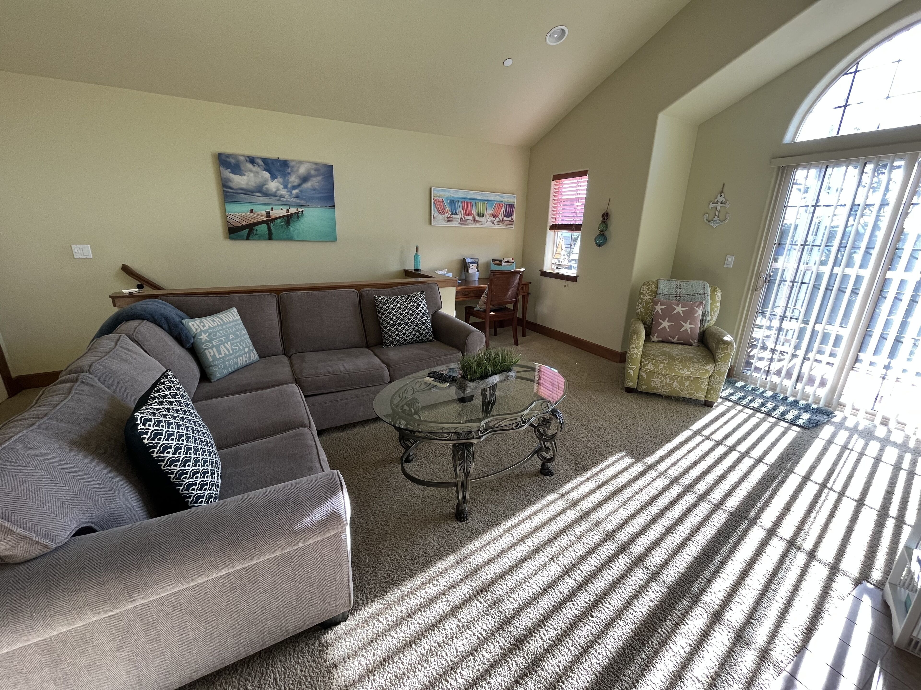 Smart TV, fireplace, video games