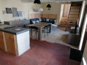 Interior - Maison Chaleureuse Avec Cheminée (Bourgueil)