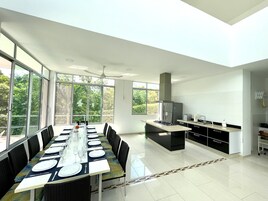 Comfort Chalet | Dining room