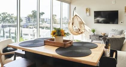 NEW Organic Modern Luxury Oasis - Close to everything!