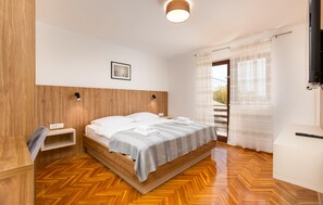 3 habitaciones, wifi gratis y ropa de cama 