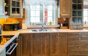 Fridge, microwave, dishwasher, coffee/tea maker