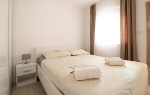 2 bedrooms, free WiFi, bed sheets