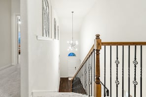 Interior - 55% off special Monthly price/New remodel/6 rooms/4 bathrooms/Business welcome  (McKinney)