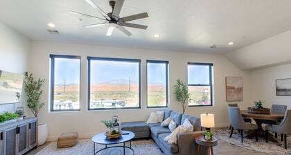 Gorgeous Desert Loft in Southern Utah with views, pool, hot tub and firepits.