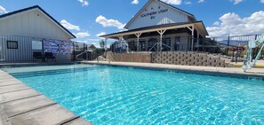 Pool - Gorgeous Desert Loft in Southern Utah with views, pool, hot tub and firepits. (Washington)