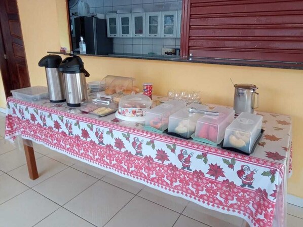 Free daily self-serve breakfast